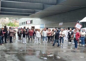 Desconvocada la huelga en la cocina de los hospitales de Vigo tras un acuerdo que garantiza el empleo
