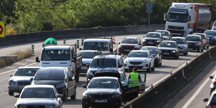 Segunda colisión por alcance en 24 horas (y nuevo atasco) en el kilómetro 10 de la A-55