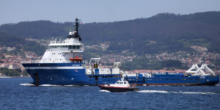 Las familias del ‘Villa de Pitanxo’ solicitan a la Audiencia Nacional la vuelta del barco de la inspección al pecio