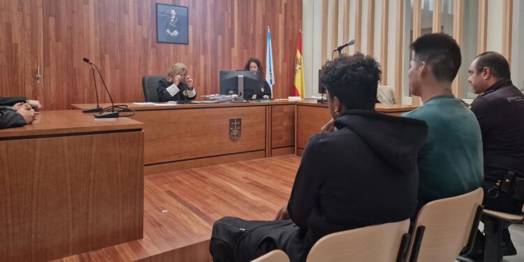 Miembros de la banda ‘Los Betas’ aceptan entre uno y dos años de prisión por robar a jóvenes de Vigo