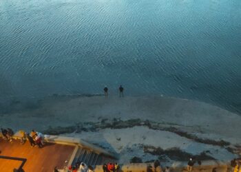 «Desagüe» al mar bajo el nuevo paseo de Bouzas