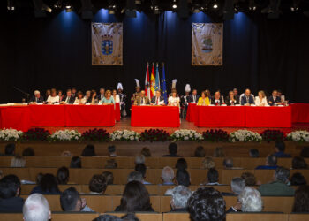 El CIS apenas prevé desgaste para Caballero en su encuesta para las elecciones municipales