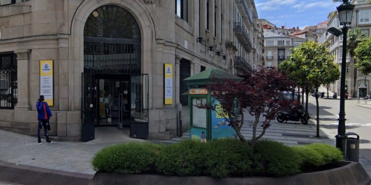 La oficina principal de Correos de Vigo reparte 60.000 euros en cupones