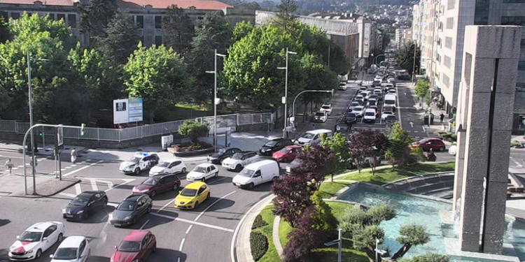 Un motorista evacuado al hospital tras un accidente registrado en el túnel de la plaza de América