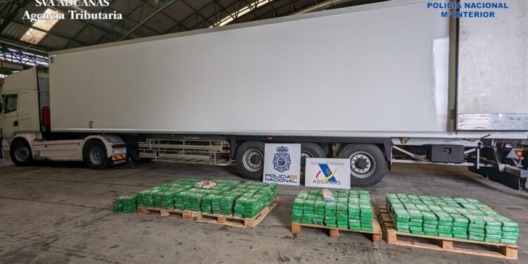 Ocho detenidos tras desarticular una organización que transportó 600 kilos de cocaína de Colombia a Vigo