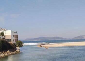 Vigo pide permiso para retirar el emisario del Lagares y la Xunta aclara que es competencia de Costas