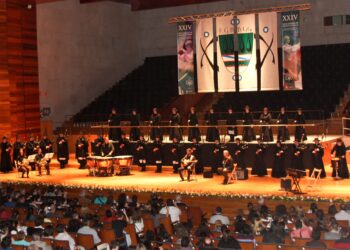 Concerto de balde da Banda de Gaitas da Provincia de Pontevedra na Igrexa de Santo Domingo de Tui