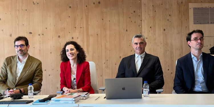 A Intelixencia Artificial, a debate en Vigo: especialistas de 12 países debaten os principais desafíos xurídicos