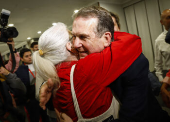 Caballero vuelve a arrasar en Vigo perdiendo un edil, el PP sube a 5 concejales y el BNG ‘se come’ a Marea