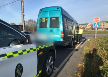 Campaña especial de la DGT para vigilar el transporte escolar en las carreteras gallegas