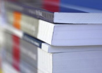 Vigo hace efectivo el pago de los 205 euros de las becas para libros de texto