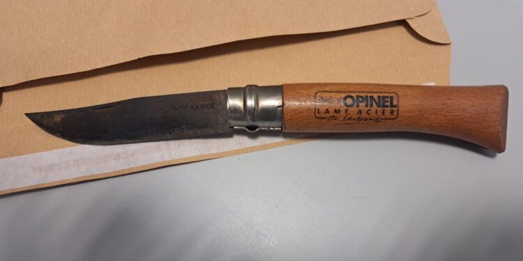 Un hombre, detenido en Vigo por amenazar a su expareja con una navaja en plena calle