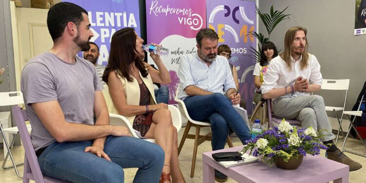 Pablo Fernández afirma que Caballero no aplicará la ley de vivienda, lo que sí haría Podemos-Marea de Vigo