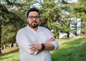 O BNG de Vigo comprométese a duplicar os recursos municipais para uns montes libres de eucalipto