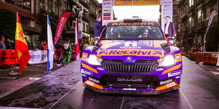 El Rallye Rías Baixas toma el centro de Vigo antes de que comience la competición