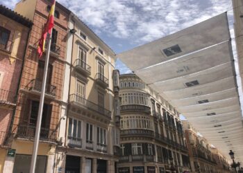 Caballero anuncia la colocación de “velas” para proteger del calor en la Porta do Sol durante el verano