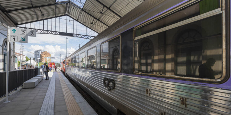 Los trenes entre Vigo y Portugal, afectados hasta el jueves 22 por la huelga en Comboios