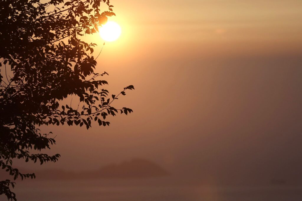 Humo procedente de los graves incendios de Canadá llega a Galicia