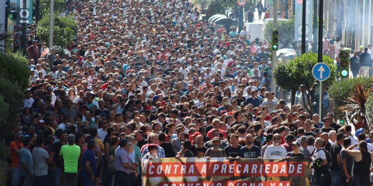 Patronal y sindicatos del metal cierran sin éxito en Vigo la duodécima reunión para renovar el convenio provincial
