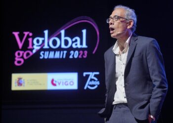 Abhijit Banerjee ensalza en Vigo el sistema sanitario europeo frente a modelos de mercado