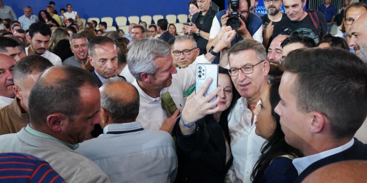 El PP gallego ofrece su "infantería" a Feijóo, que lanza la precampaña ante "la traca final del sanchismo"