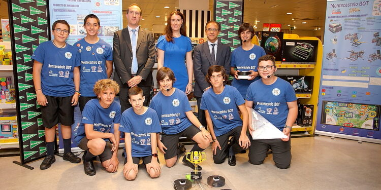 MontecasteloBot se presenta en la sección LEGO de El Corte Inglés de Vigo