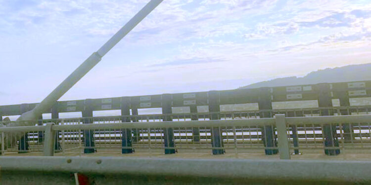 La barandilla del puente de Rande