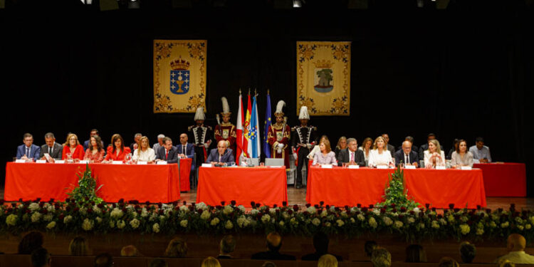 Caballero, proclamado alcalde por quinta vez consecutiva: “Toda España quere ser Vigo”