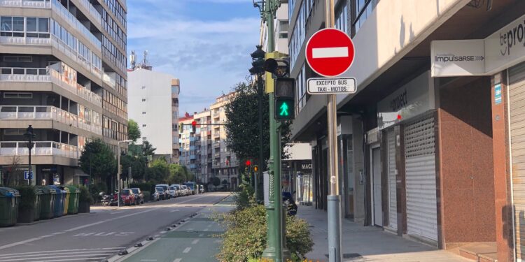 Esta es una prohibición absurda que afecta, sobre todo, a los residentes entre la Rúa Doutor Marañón y la Rúa Chile.