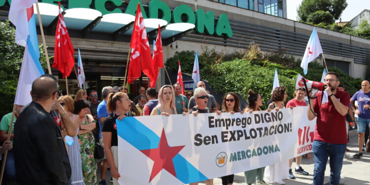 Protesta ante Mercadona en Vigo: la CIG se rebela contra “los abusos y los despidos injustificados”