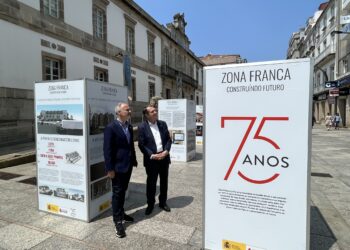 Zona Franca repasa sus 75 años de historia en una exposición en la calle del Príncipe