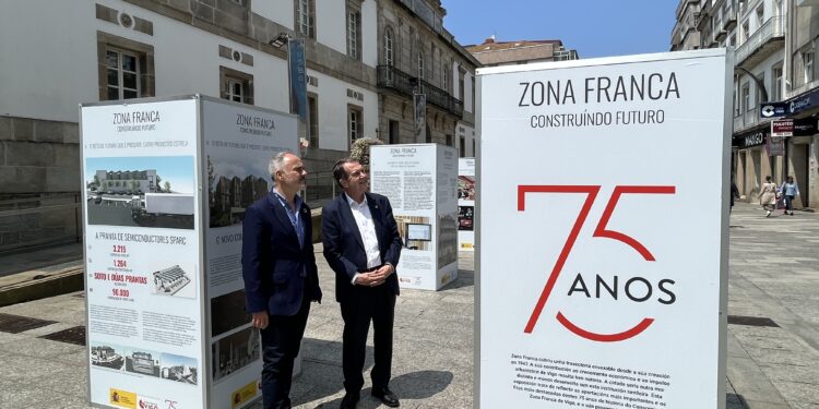 Zona Franca repasa sus 75 años de historia en una exposición en la calle del Príncipe