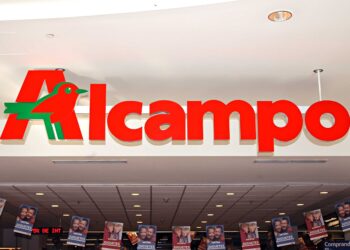Alcampo abre en Vigo un nuevo supermercado con aparcamiento y 14 personas en plantilla