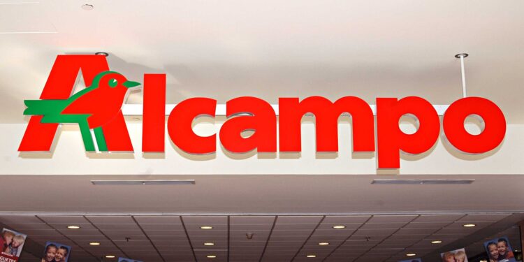 Alcampo abre en Vigo un nuevo supermercado con aparcamiento y 14 personas en plantilla