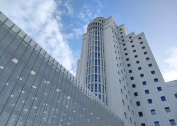 Suspendido de nuevo el juicio contra una acusada de besar y realizar tocamientos a un menor en Vigo