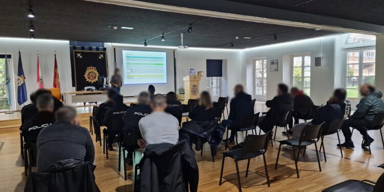 La Policía Nacional de Vigo intensifica las investigaciones para detectar ‘matrimonios de conveniencia’