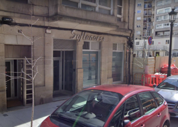 El Concello monitoriza el estado del edificio desalojado y apuntalado en Vigo “por precaución”