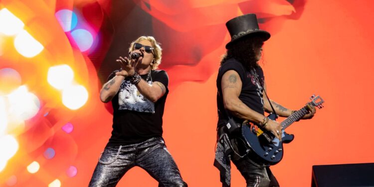 Vitrasa pondrá tres lanzaderas para regresar del concierto de Guns N’ Roses en Balaídos