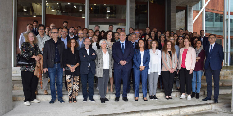 A UVigo celebra a toma de posesión de 39 novos catedráticos, e 75 docentes titulares