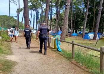 La Policía Nacional inicia su despliegue por las islas Cíes en el marco de la ‘Operación Verano 2023’