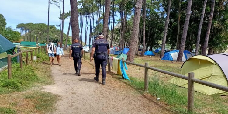 La Policía Nacional inicia su despliegue por las islas Cíes en el marco de la ‘Operación Verano 2023’