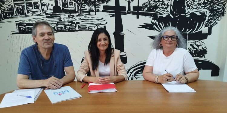 BNG y PSOE llegan a un acuerdo para apoyar la investidura de la candidata de Movemento Salceda