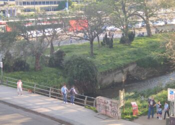 Eliminado un punto de vertido de aguas residuales hacia el río Lagares