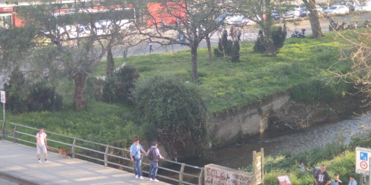 Eliminado un punto de vertido de aguas residuales hacia el río Lagares