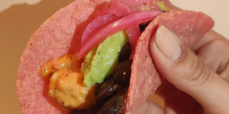 Un local de Vigo, finalista al mejor taco mexicano de España