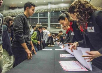 El Concello de Vigo publica la lista de admisión para las becas de inglés de 2023