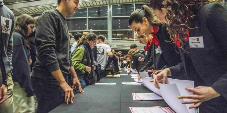 El Concello de Vigo publica la lista de admisión para las becas de inglés de 2023