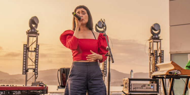 Julieta Venegas seduce en el Terraceo