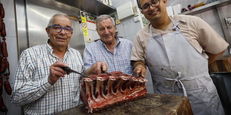 La histórica carnicería Avión cambia de manos medio siglo después