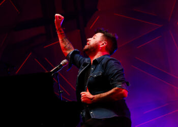 No mires a los ojos de Pablo López